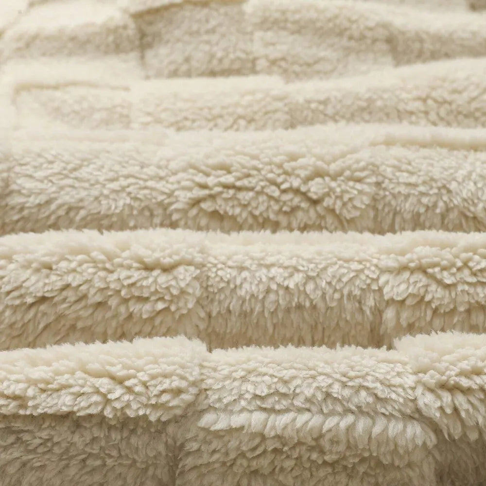 AZOTH - Fluffy Sweater